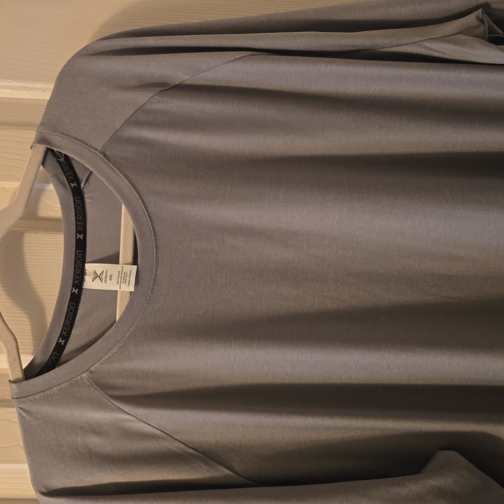 XERSION BRAND MEN'S BIG AND TALL GRAY TEE-SHIRT SIZE 2XL